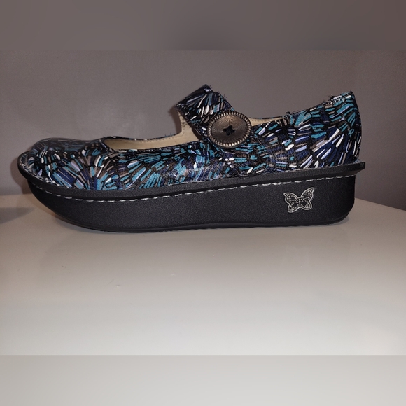Allegria Paloma Blue Collage Mary Janes, VGUC, Size 39 - Picture 6 of 11